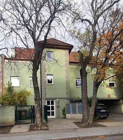 Einzigartiges Apartment Inkl. Gratis Parkplatz Vienna Exterior photo